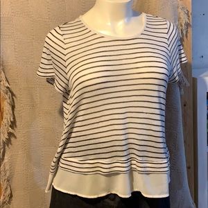 Short sleeve sweater with chiffon bottom